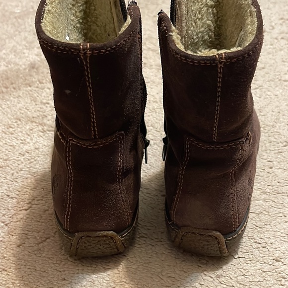 Real leather waterproof Timberland boots - Picture 7 of 9